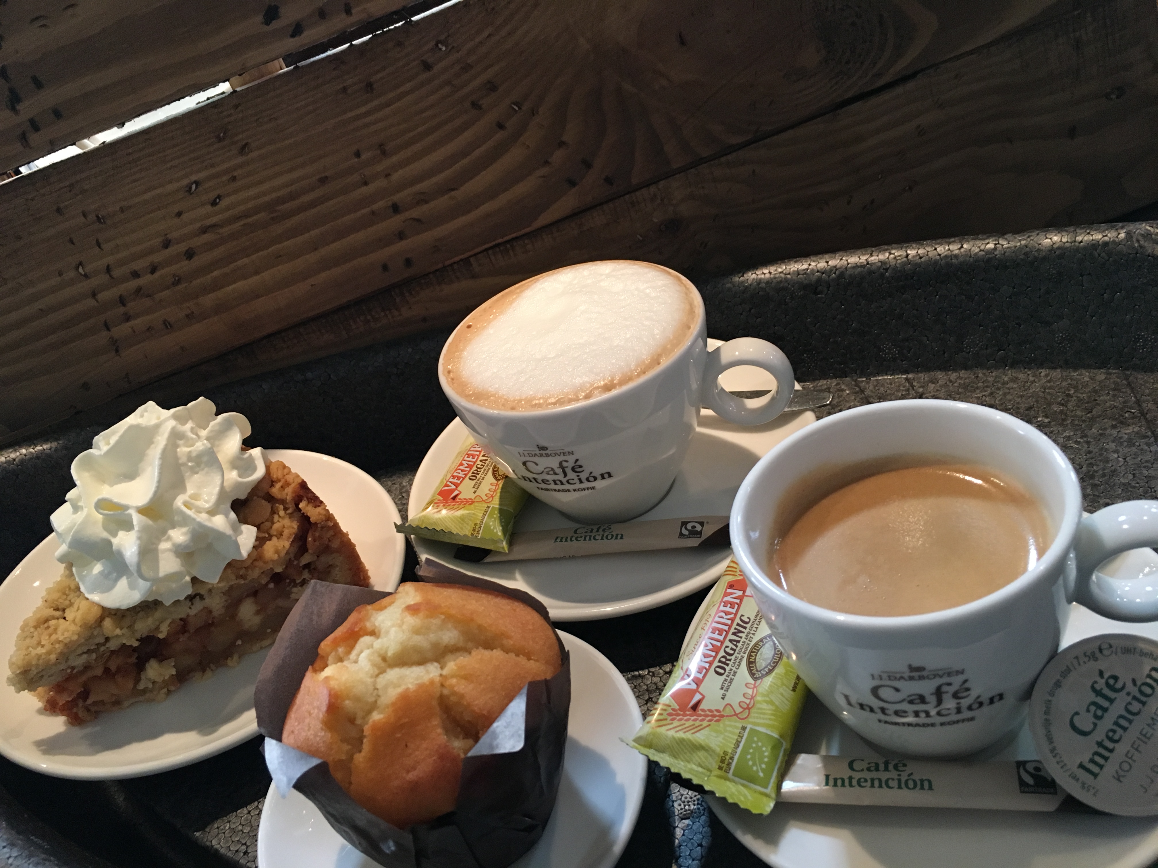 scheidsrechter smaak Teken een foto Koffie met wat lekkers - Park Startbaan Amstelveen